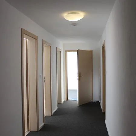 Boardinghouse Neustadt 호텔 노이슈타트 안 데어 도나우