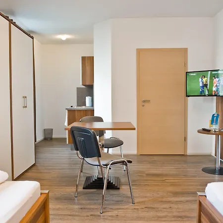 Boardinghouse Neustadt 호텔 노이슈타트 안 데어 도나우