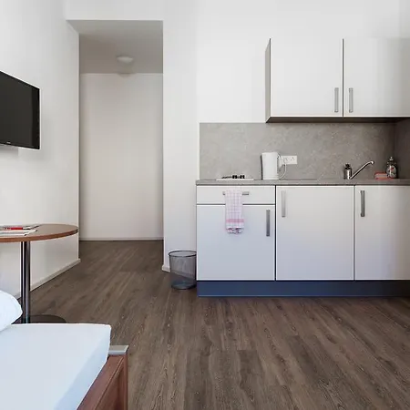 Boardinghouse Neustadt 노이슈타트 안 데어 도나우