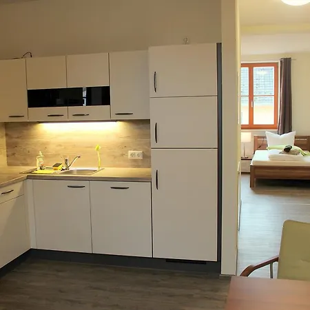Boardinghouse Neustadt 노이슈타트 안 데어 도나우